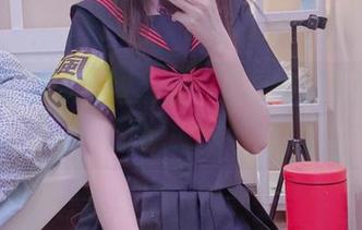 AT鲨带你走入舞蹈室，下载她那不按常理出牌的少女吧！