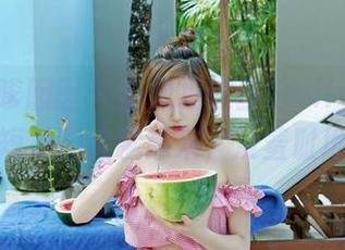 Feilin嗲囡囡 - 好想把这些Emily顾奈奈酱的短裙图集藏起来,没羞耻地收藏