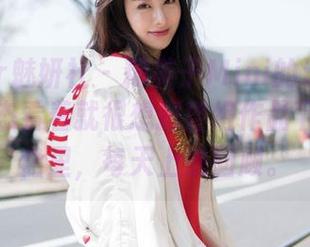 MiStar魅妍社 - 糯美子Mini的泳装写真,这状态看着就很想把整组作品下载到网盘里,每天上线回顾。