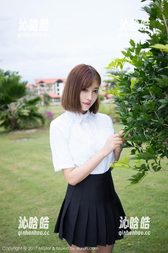 MiStar魅妍社 - 懒散的下午，图包里有陈嘉嘉Tiffany和她的旗袍，任它的每一线条悄然滑过，幽幽打动某个神经。