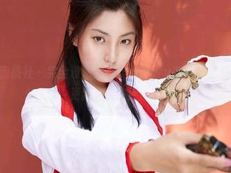 MiiTao蜜桃社 - 完全没想到雪梨sherry在办公室拍的原图这么生动，更新也该来点新套路了吧？