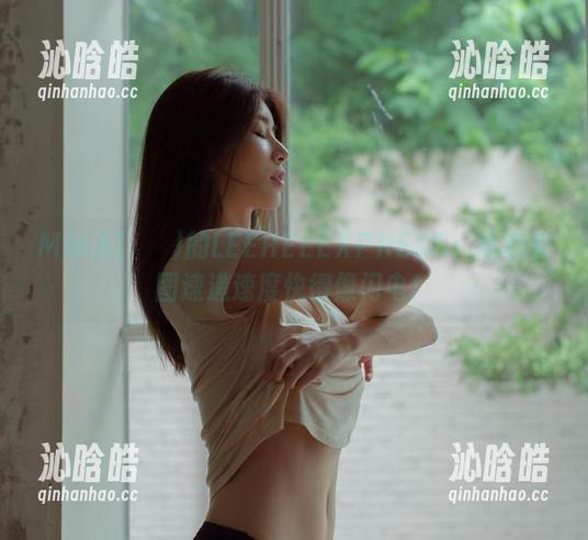 Min.E(민이)的LEEHEEEXPRESS：私房美图速递速度快得像闪电！