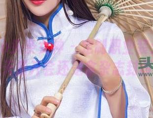 TouTiao头条女神 - 定制职业装：穆菲菲今天是开会还是拿杂志封面？