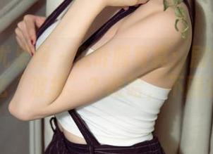 UGirls尤果网 - 倪叶腾写真：剧情里又有什么“波折”？哈哈，不剧透！