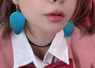 Umeko J的秘书全集——看似冷静的外表,藏着多少小心思?