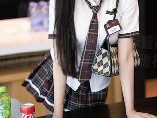 XIAOYU语画界 - 下载Cris_卓娅祺全集,透明的奇思妙想,让你无意间透视自己…