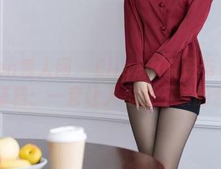 Xiuren秀人网 - Elise谭晓彤与奶牛的天然搭档:一套让人忍俊不禁的合集。