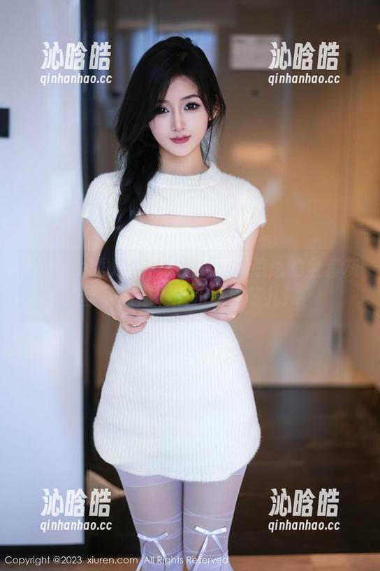 Xiuren秀人网-z杯悠悠 Xiuren秀人网 - 来瞧瞧z杯悠悠的全套灰丝写真,满满的俏皮味儿!