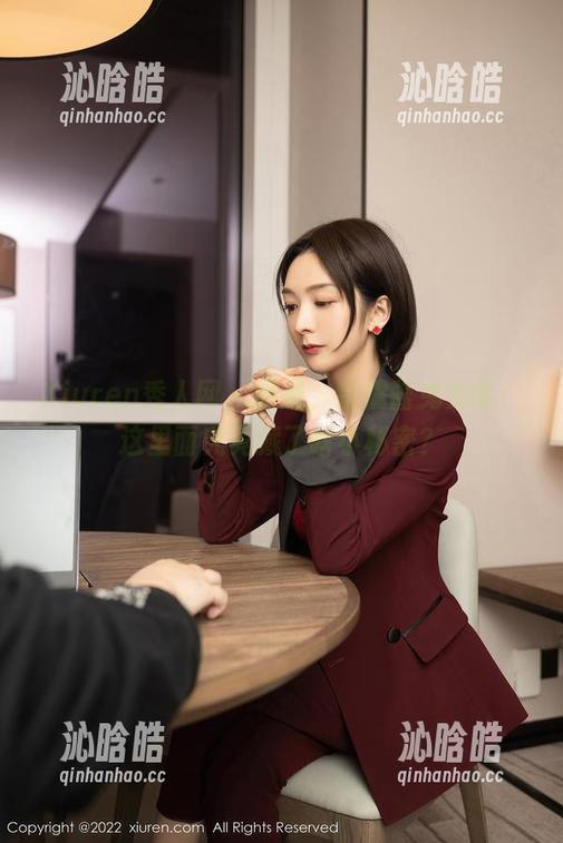 Xiuren秀人网 - 精选，余虞酱兔女郎：这里面究竟藏了啥小秘密？