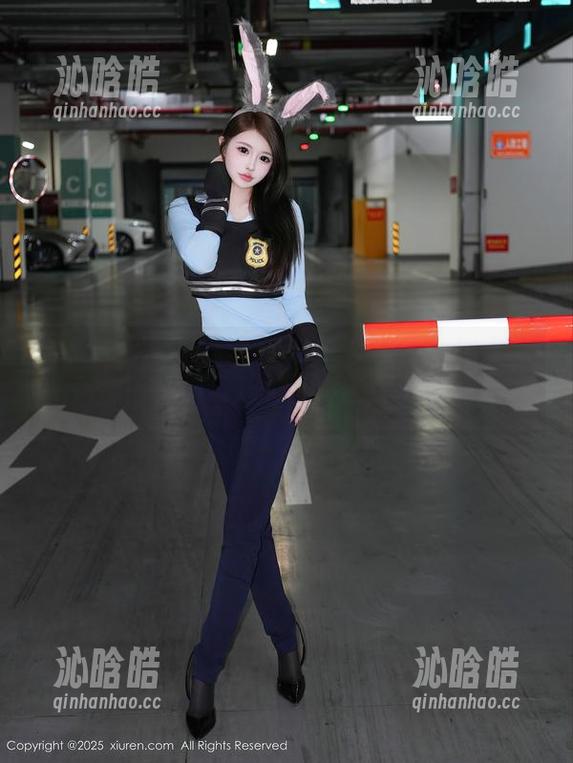Xiuren秀人网 - 圆圆酱的定制美脚，图片里藏着的小心思