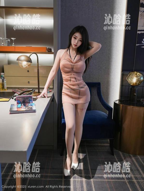Xiuren秀人网 - 万圣节，大橘BBKira的原图写真，给我点灯笼和糖果吧！