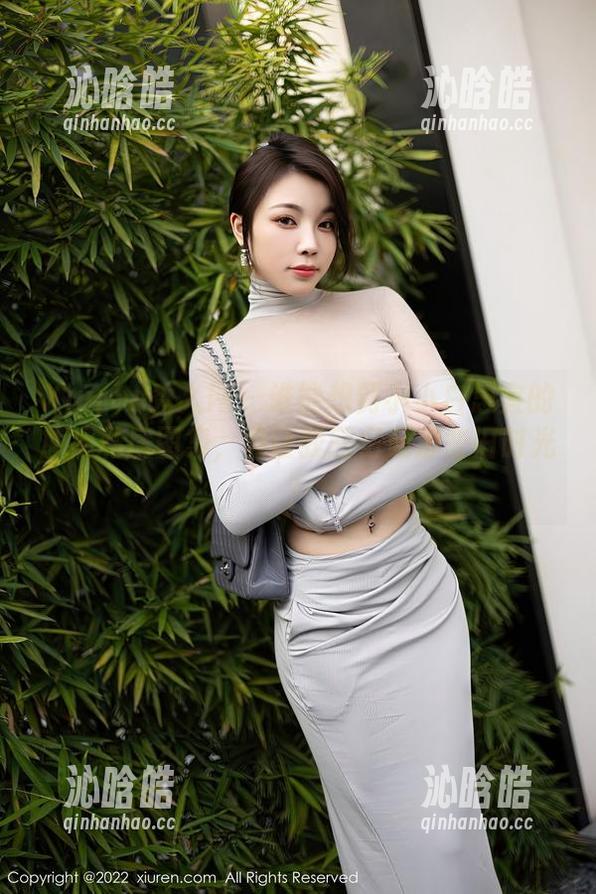 Xiuren秀人网 - 谁能想到小小白思宜的旗袍私房图集，竟让我回忆起那些旧时光？