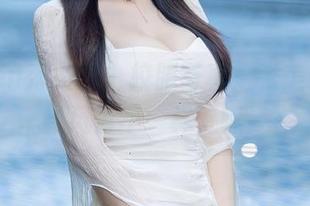 Xiuren秀人网 - 校服写真之张美荧，定制风再不一样，嘿！