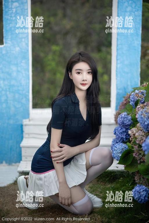 Xiuren秀人网 - 懒洋洋的杏子Yada居家，原图中透着不经意的真实，合集就像一杯清茶。