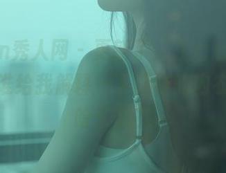 Xiuren秀人网 - 更新了,江七七的纯白写真,谁给我解释一下这样的内衣搭配有啥玄机?