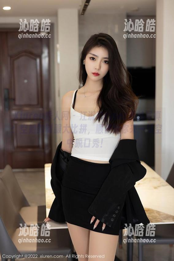 Xiuren秀人网 - 江淑影river私拍写真：空姐的制服大比拼，顺便给你来一场空中脱口秀！
