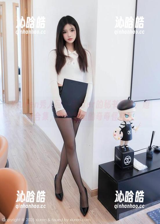 Xiuren秀人网 - 苏可er的秘书写真：趣味合集，办公室里的奇奇怪怪！