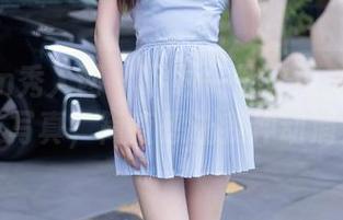 Xiuren秀人网 - 下载一份软糖爱喝奶的女友写真,简直想让我冲动消费!