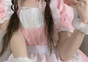女仆精神,不只是一种穿搭:miko酱ww的糖果色合集