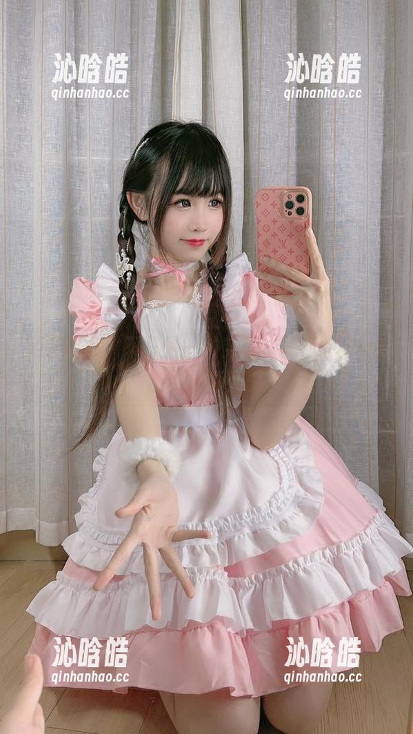 女仆精神，不只是一种穿搭：miko酱ww的糖果色合集