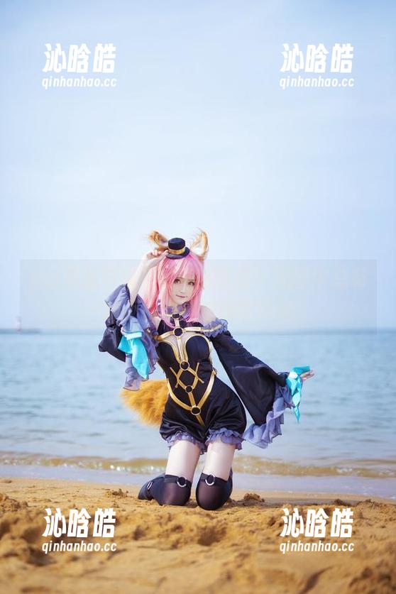 yui金鱼与泳衣的奇葩写真，美图中总有一抹不按常理出牌的风趣！