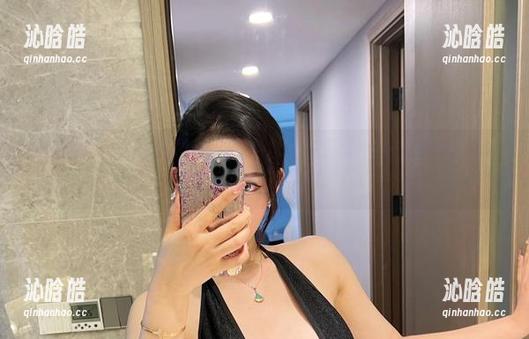 不爱笑的赛琳 微密圈 - 难以抗拒,不爱笑的赛琳的女王图集分享已经上架,成为女王难度系数暴涨。