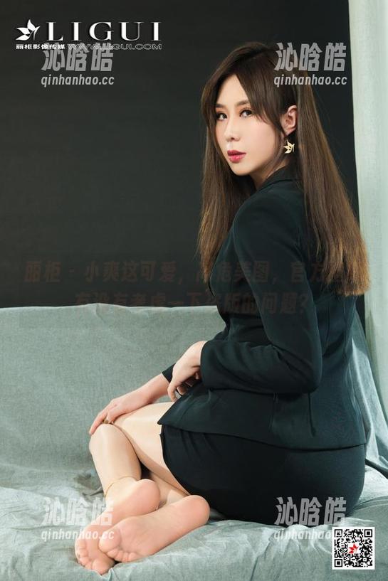 丽柜 - 小爽这可爱，高危美图，官方壁纸有没有考虑一下盗版的问题？