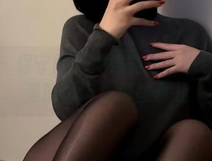 微密圈 - 保守的二舅妈的写真杂谈：图库里的吊带袜那些事儿