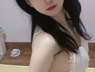 看倦倦喵的花嫁作品,免费的居然让人尴尬到想捂脸。