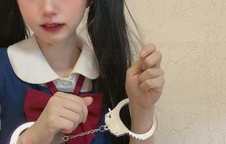 倦倦喵一袭连体衣，美图更新程度已达到“优雅喵三尺”！