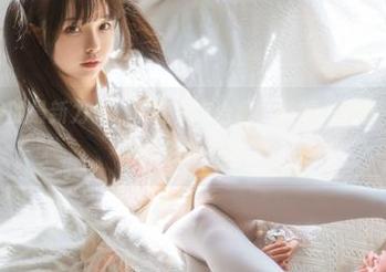 六味帝皇酱的最新力作:樱花女友合集,真想一边看一边吃樱花味道的棒棒冰。