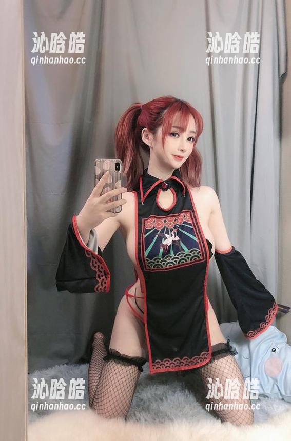 椰子树下的叉子宝宝比基尼合集，难道光线也想来蹭热度？
