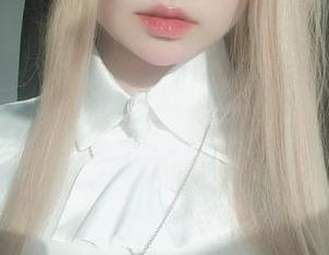 看这泳衣,女主K真把整个沙滩都征服了,原图都不忍直视。