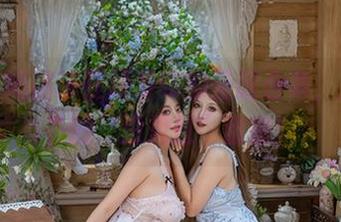 来吧,奶桃桃在线发布的圣诞合集,温暖过冬的“没见过”甜蜜!
