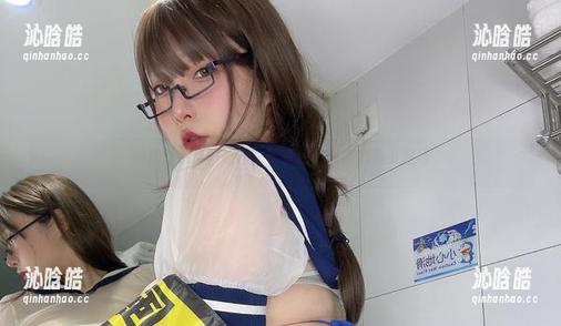 她就是小泉学姐吖，写真和壁纸的心事小剧场