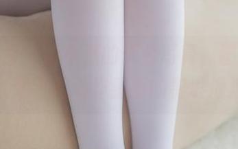 少女秩序 - 看小满的天台写真,图片里的我就像个慢动作重播的彭湃海浪。