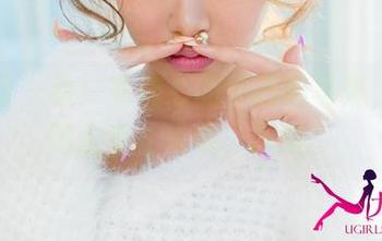 尤果网 - 看！霓梓心的体操服写真，别在网盘里止步哦，嘿嘿。