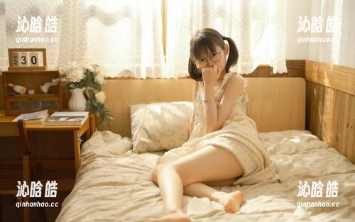 幼水铃衣的和服写真，像一本翻不开的书