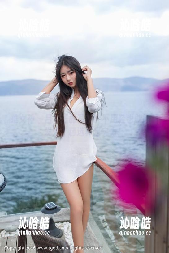 推女神-吕梦玉 推女神 - 吕梦玉的写真:不用鞋也能闪闪发光?精选真足实力!