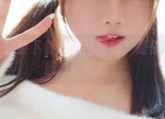 人类一定要下载这条红裙吗？是依酱呀的魅力谁能挡？