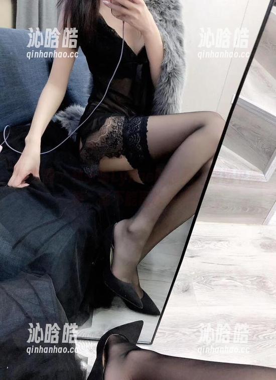微密圈 - 林子喵Lynne的自拍：精选中漫游，能不能再认真点？