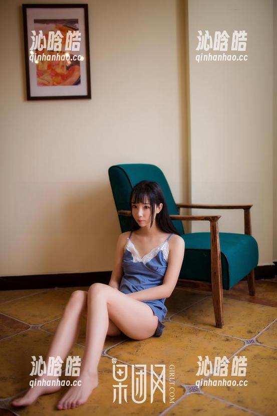 果团网-陈迪娅 果团网 - 看陈迪娅黑丝写真,我不小心多看了几眼...