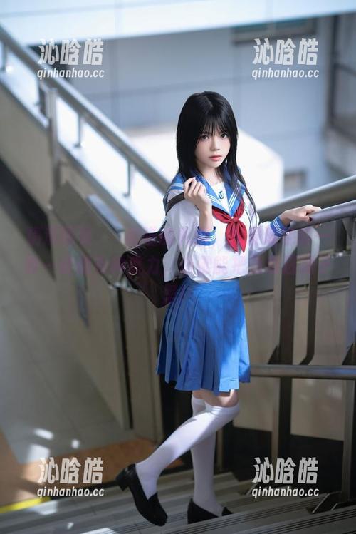 精选图集：桜桃喵的礼服，我发现她的一举一动都有种魔力，仿佛能把我吸进裙子里！
