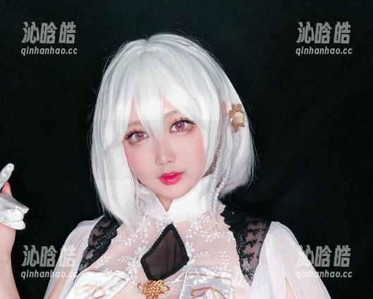 免费图片，椒妮佐仁的水手服，让你忍不住想好好研究一下。