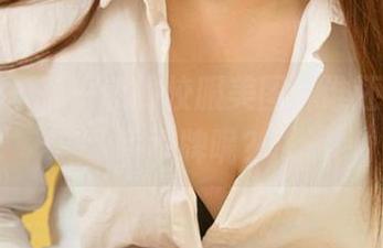爱尤物 - 孙一菲的校服美图，谁还在追求乖乖牌呢？