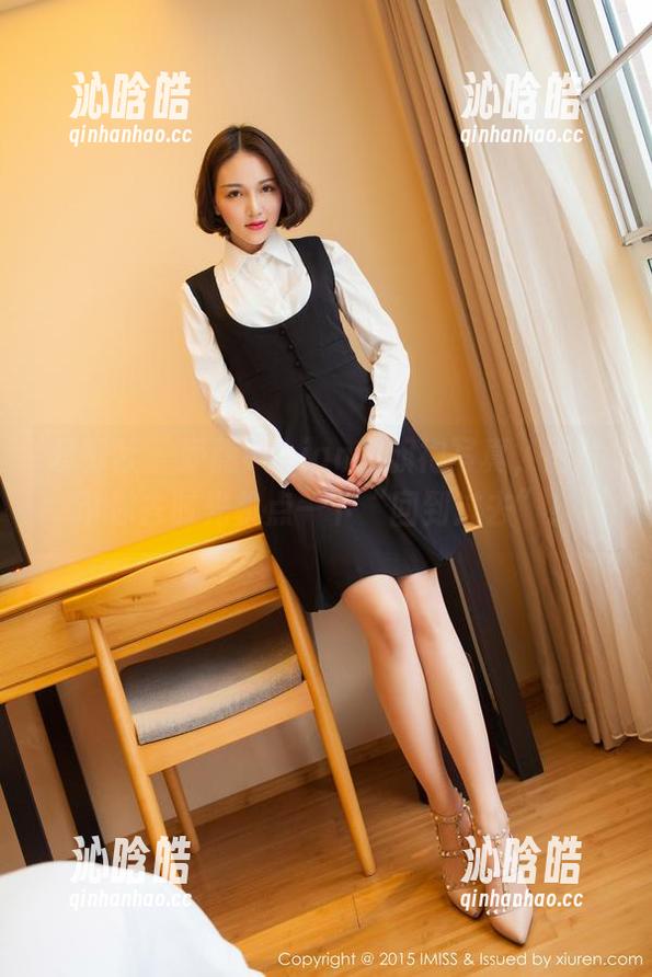 爱蜜社-妤薇Vivian 爱蜜社 - 妤薇Vivian的旗袍写真,图片带你去时光机点一下“回到过去”!