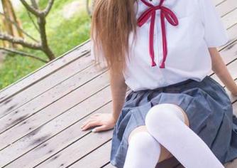 爱蜜社 - 当小狐狸Kathryn化身女仆，谁能抗拒这美丽写真？