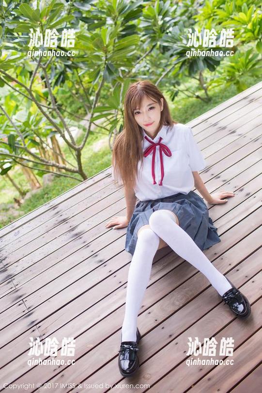 爱蜜社 - 当小狐狸Kathryn化身女仆，谁能抗拒这美丽写真？