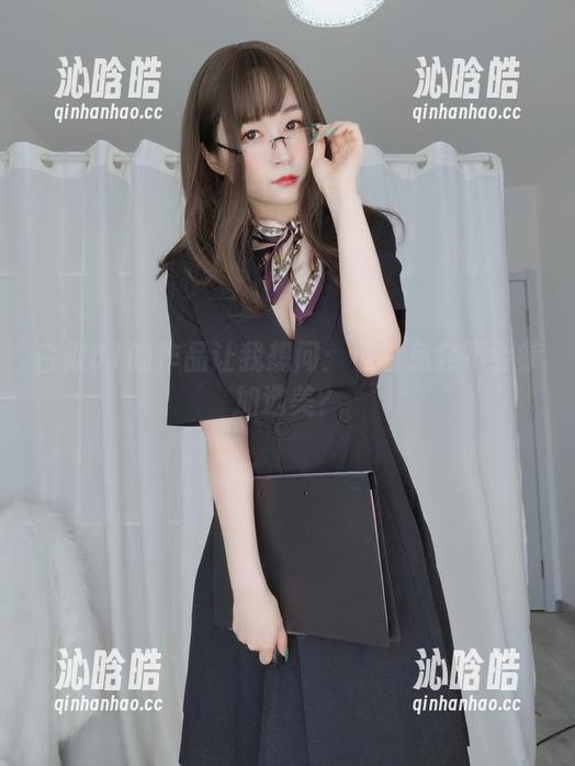 白银81 白银81的作品让我想问:小白兔会不会参加选美?