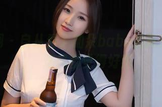 秀人网 - 自从看了加朵babe的高清温柔,连风都觉得好甜